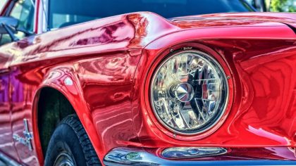 red car mustang