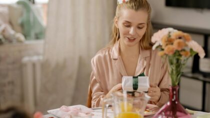 Birthday Traditions and Etiquette in Greece